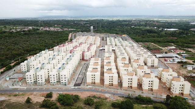 A large-scale social housing development in Brazil, illustrating the scope of government housing projects.